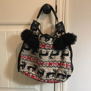 Far Nine Quilted Shoulder Bag